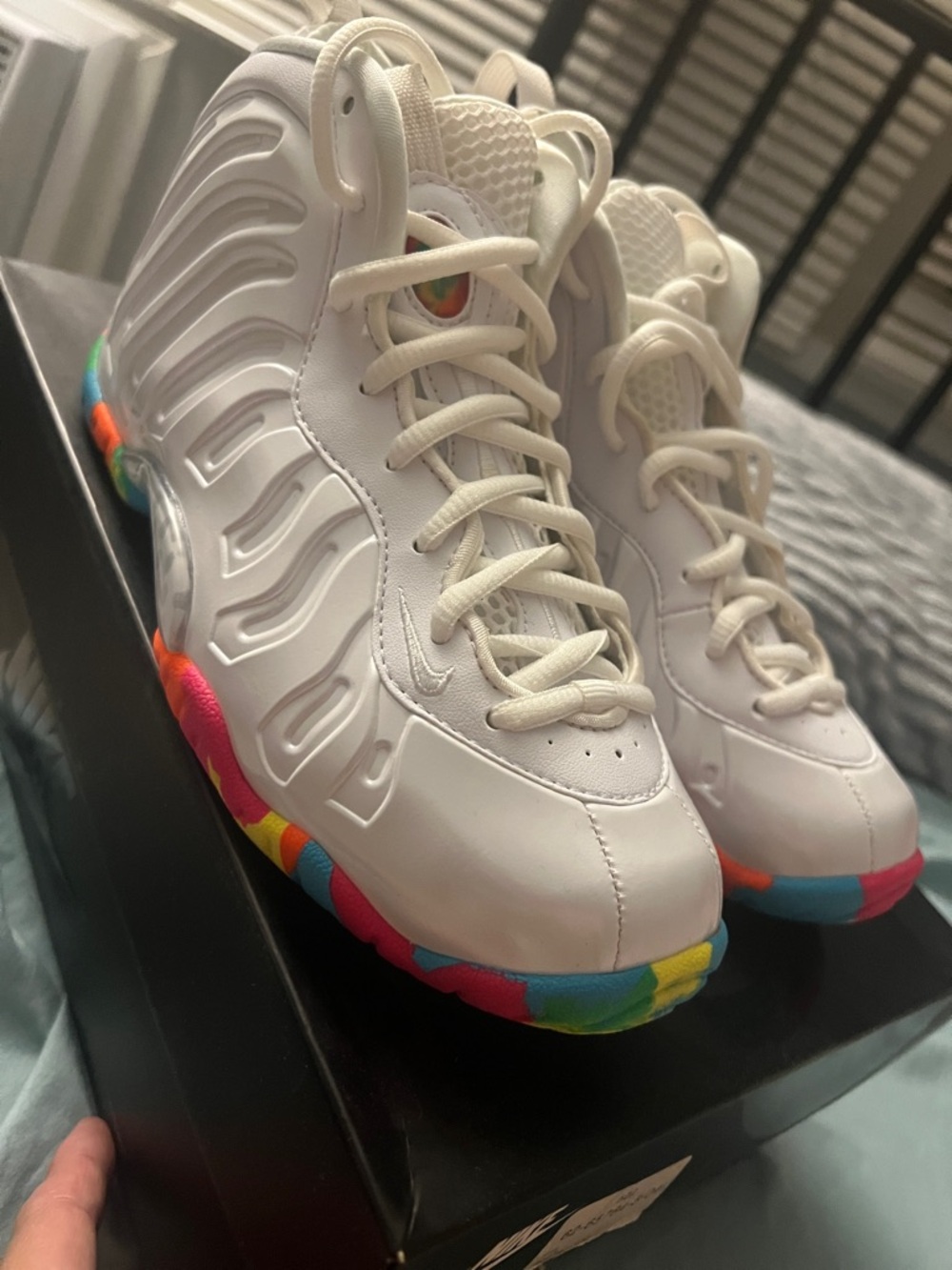 Brand NEW NIKE fruity pebble foam posite GS size 4y